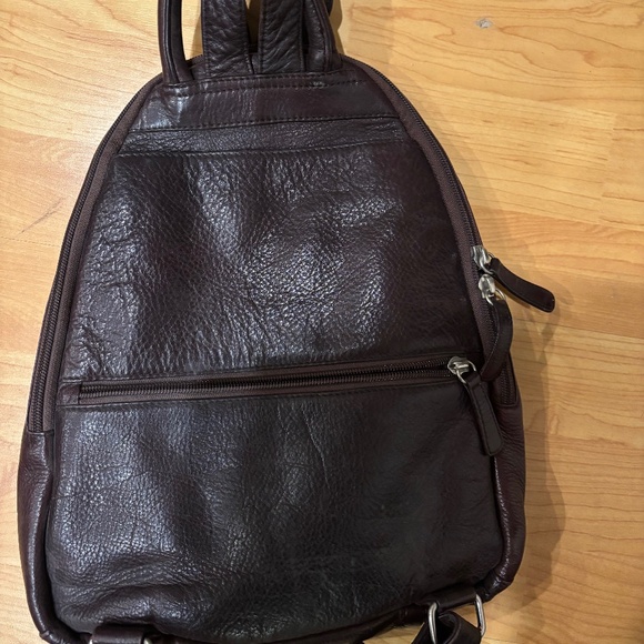 BROWN LEATHER BACKPACK - Picture 3 of 15